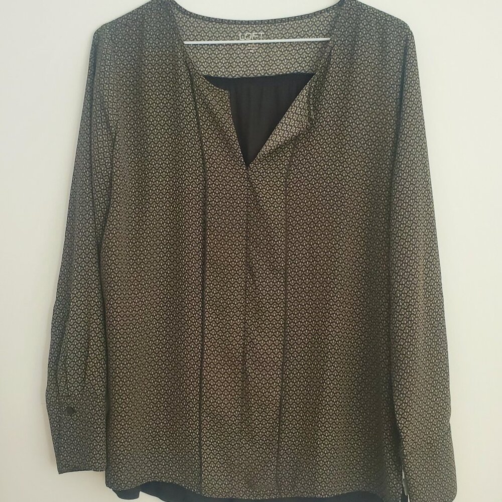 LOFT Long Sleeve Blouse Top Olive & Black Geo Pattern Women's Size MED Petite